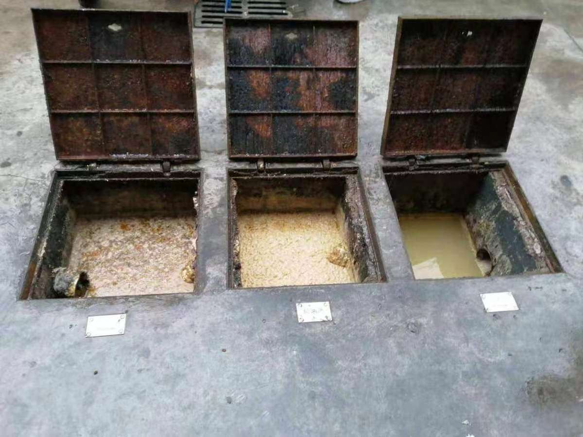 王场镇清理隔油池-污水池清掏