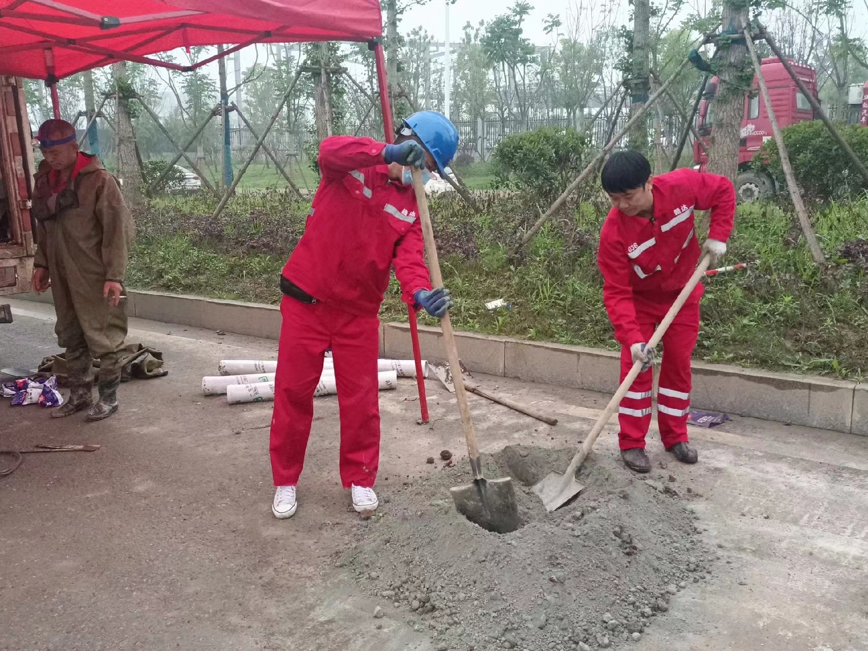 王场镇管道疏通哪家好】及时进行市政管道清淤